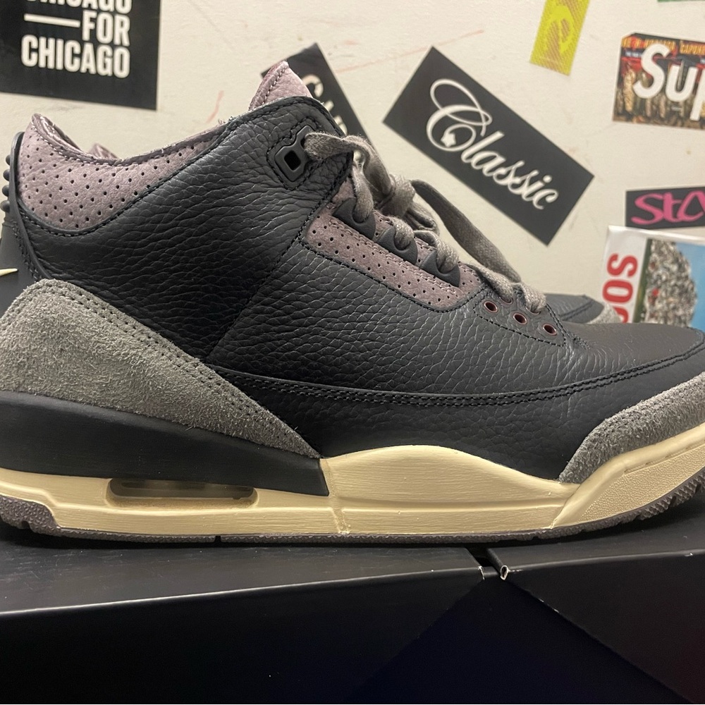 Air Jordan 3 a MA Maniere Black Violet Ore Size 11W/9.5M
